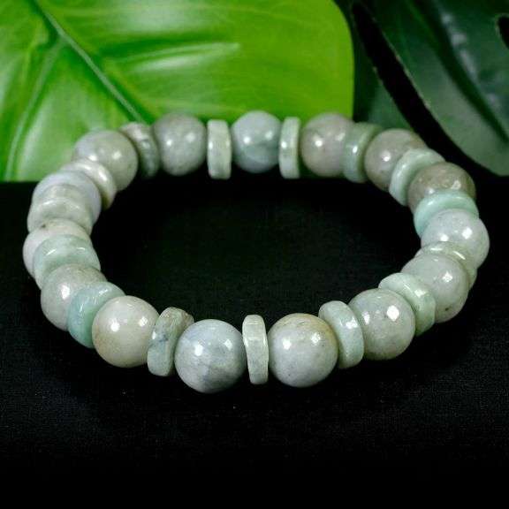 Sublime 190ct all natural Burmese Jade bacelet