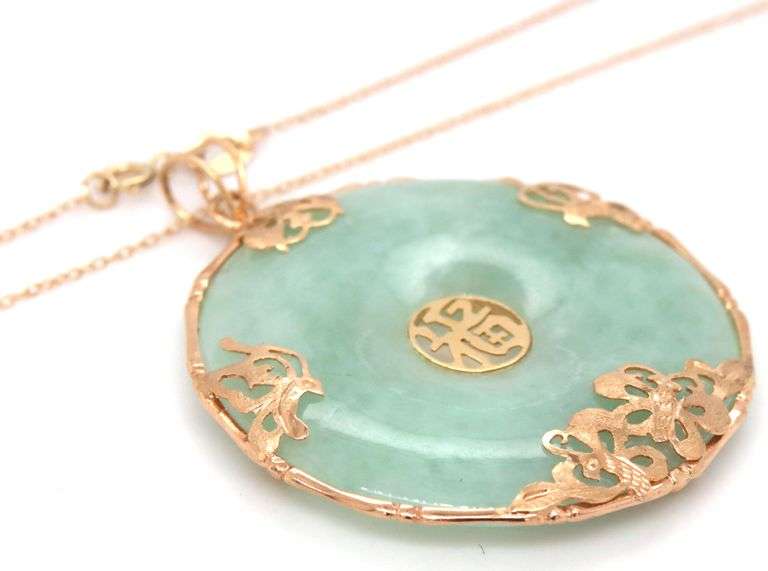14kt Yellow gold round Jade Fortune pendant on chain