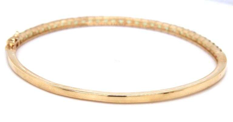 14kt Yellow gold round Peridot bangle bracelet