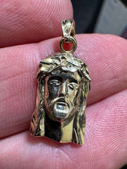 10K Yellow Gold Jesus Bust Pendant