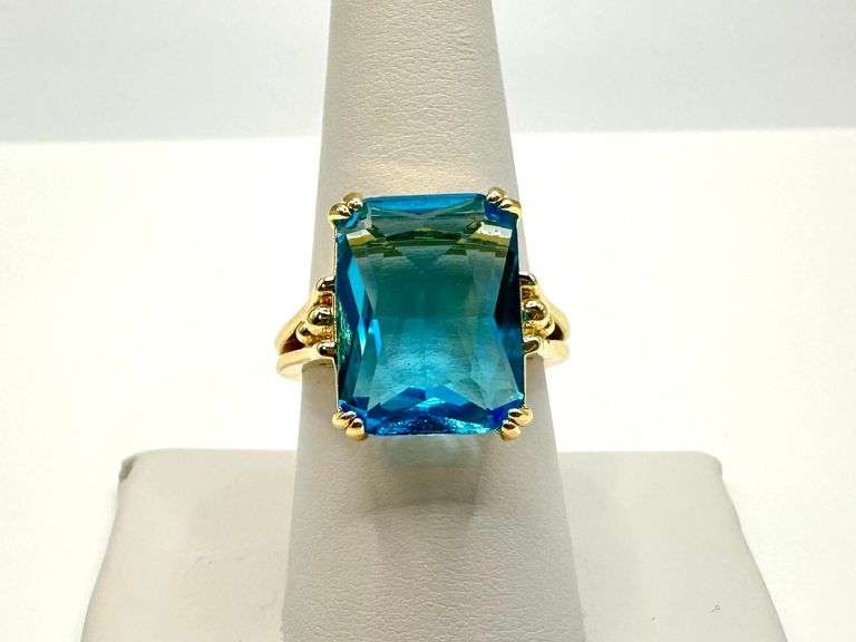 Breathtaking 14 kt Yellow Gold Plate 6.5 Ct Simulated Swiss Blue Topaz Ring