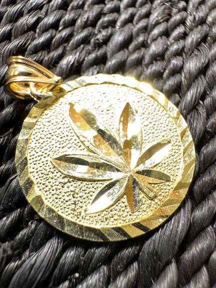 10k Yellow Gold Marijuana Pot Leaf Pendant