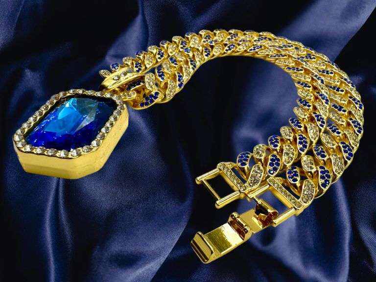 Dazzling Yellow Gold Plate Simulated Blue Tanzanite Chain Pendant Necklace
