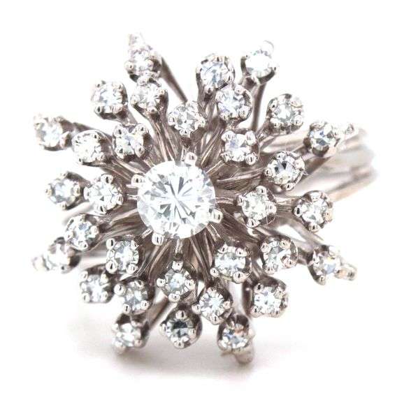 14kt White gold 1.25ctw Vintage diamond cluster ring