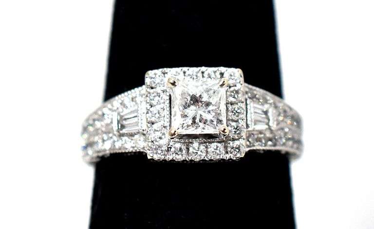 Neil Lane 14K White Gold Stunning Diamond Ring