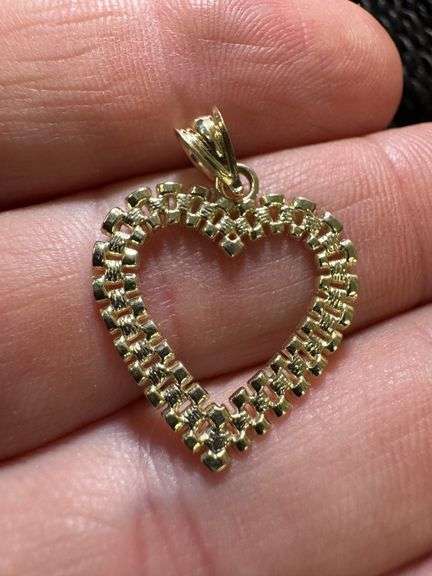 10K Yellow Gold Heart Pendant