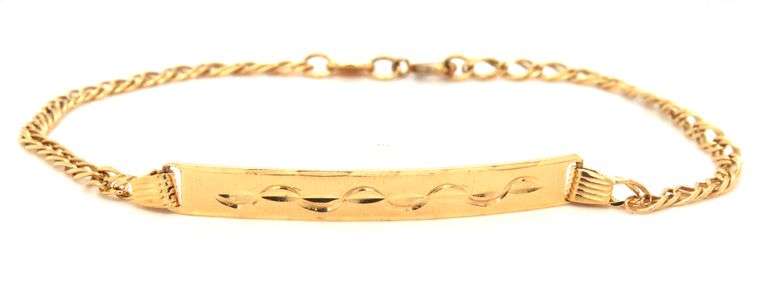 Feminine 18K YG Bracelet with Etched Center Panel