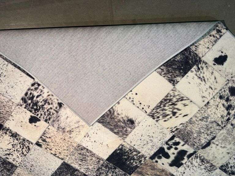 Decorative Cow Hide Rug 5x8