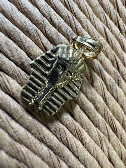 10k Yellow Gold Pharaoh Pendant