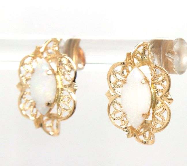14kt Yellow gold marquise Opal Filigree stud earrings