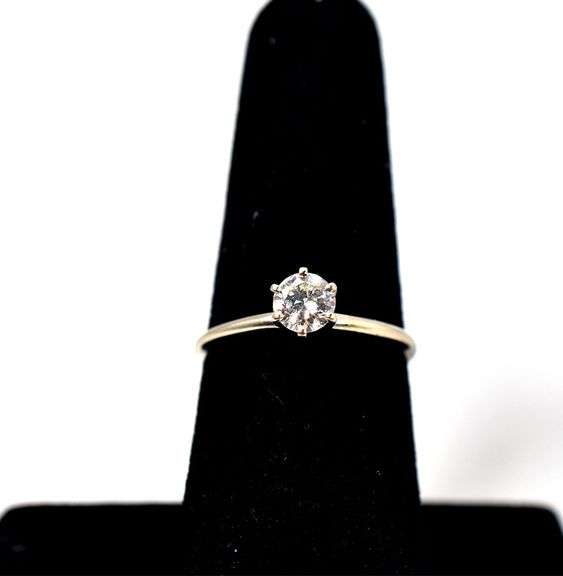 Beautiful 14K White Gold Approx. 0.63CTW Diamond Ring