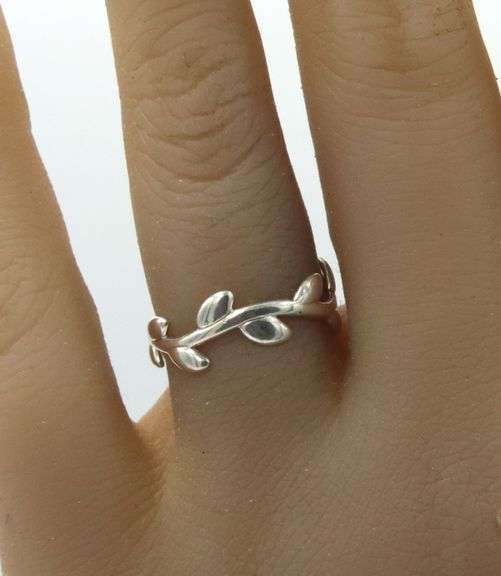 Tiffany & Co Pamola picasso olive leaf ring