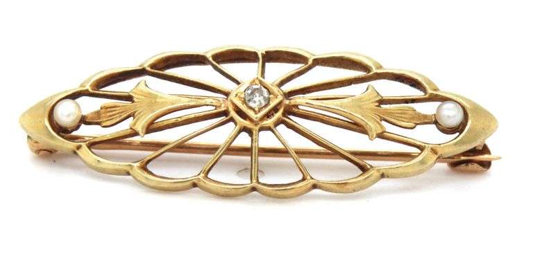 Prett 14K YG Brooch with Seed Pearls