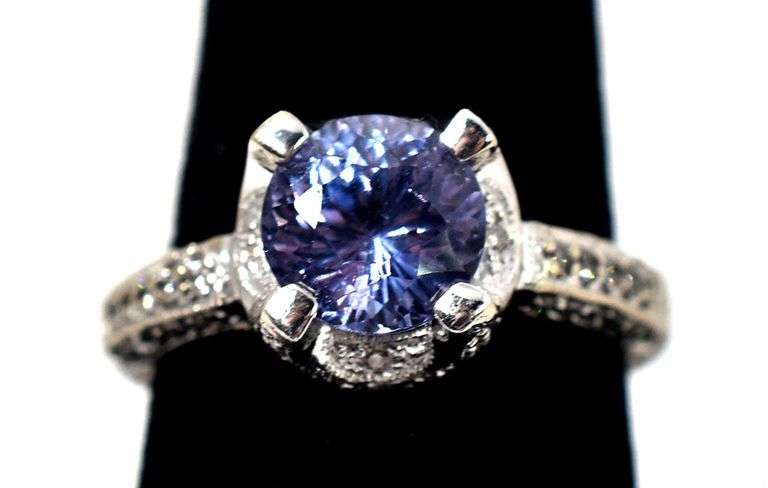 Amazing 14K white Gold Lavender Spinel Gemstone Ring  with Diamond Accents