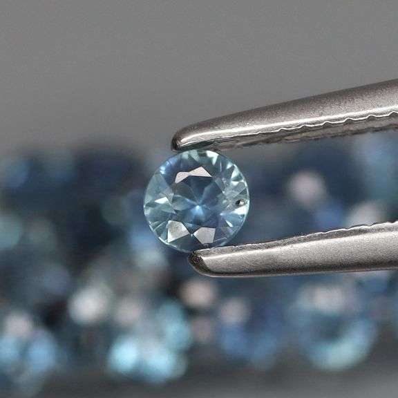 Collectors 2.87ct washed denim blue Sapphire set