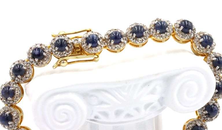 Breathtaking Brand New European 12.45CTW Round Cabochon-Cut Star Blue Sapphire & 4.09CTW Diamond Bra