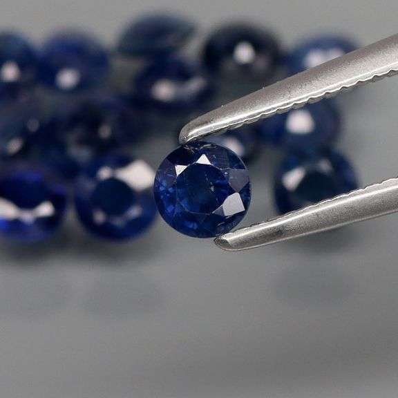 Deep color! 3.09ct cobalt blue Sapphire set! Heated only!