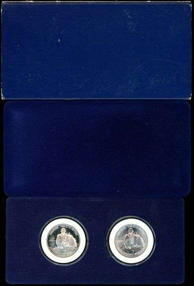 1983 BU & Proof George Washington Silver Half Dollars in Custom Box