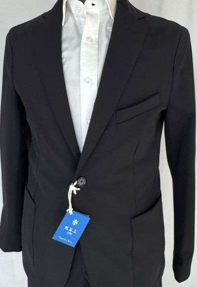 Wrinkle Free Traveler Suit, Made in Italy