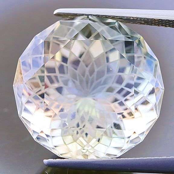 Intricately cut! 24.34ct REAL Imperial Champagne Topaz!
