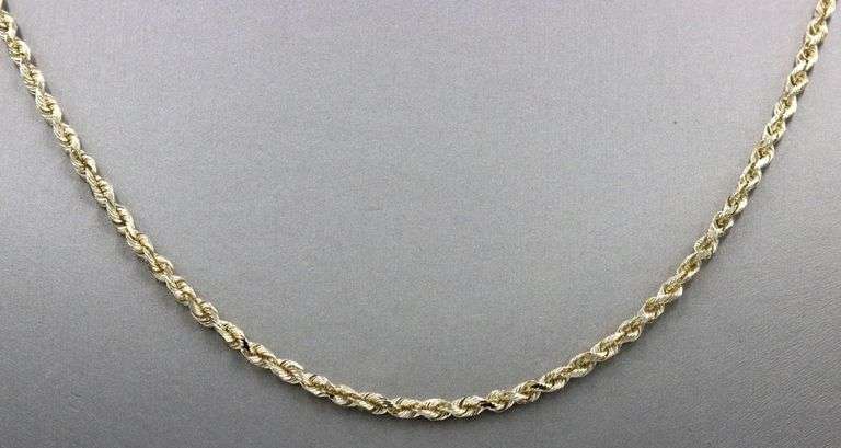 14kt Yellow gold 26-silk Rope chain necklace