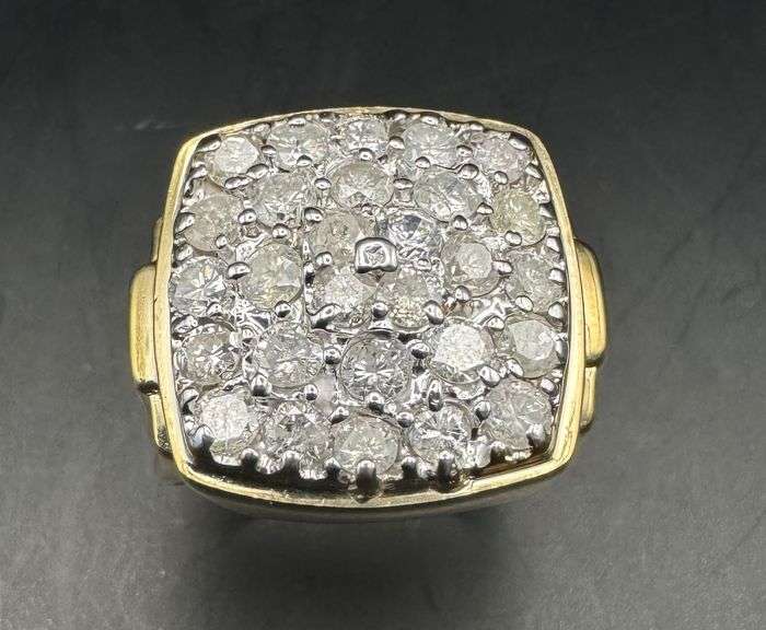 10K Yellow Gold Men Diamond Ring of 2ct