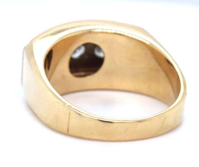 Traditional 14K YG Man's 1Ct. T.W. Diamond Ring