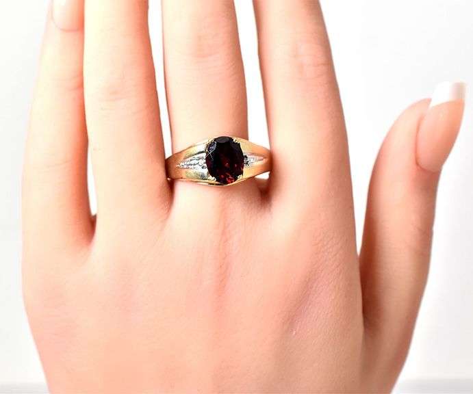 Excellent 10K Yellow Gold Red Garnet Gemstone Ring with Diamond Accents