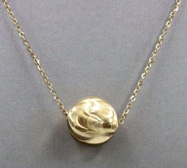 18kt Yellow gold textured ball necklace