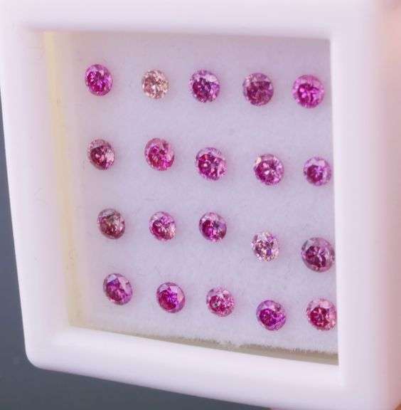 Collectors large sized 20 piece .75ct set of real Pink Diamonds!