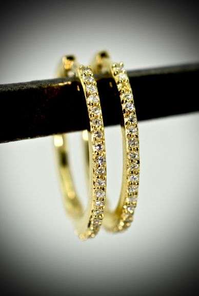 Easy-to-Wear 14K Diamond Hoop Earrings
