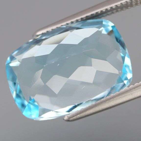 Simply brilliant! 8.32ct 14x10mm Brazilian Topaz!