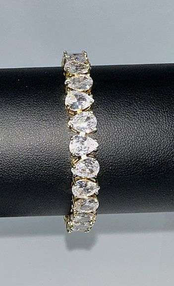 18 Kt Yellow Gold Plated 32.5 Ctw Simulated Diamond Tennis Bracelet