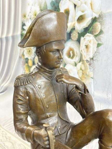 Napoleon Bonaparte Bronze Statue