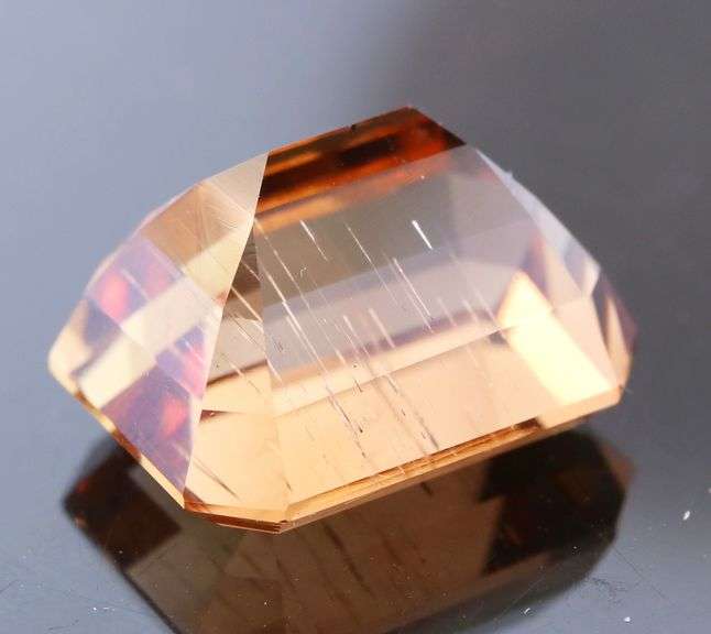 Captivating 18.50ct Vibrantly colored Imperial Topaz!