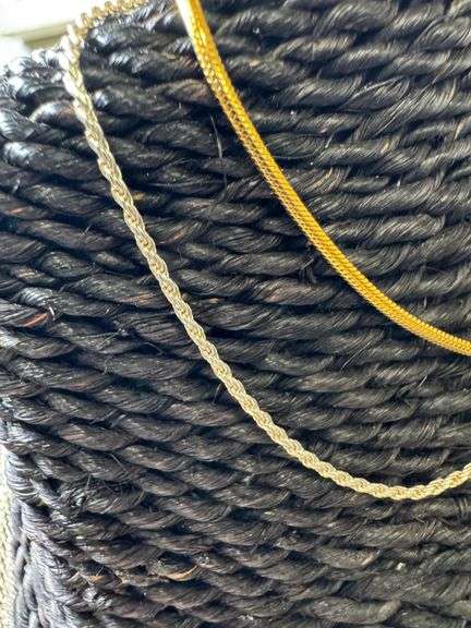 Sterling Silver Italian 925 Layered 8 Piece Chain Set 8", 9", 20", 20", 20", 22" (adjustable x3)