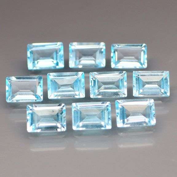 High fire! 12.90ct vibrant sky blue Topaz set!