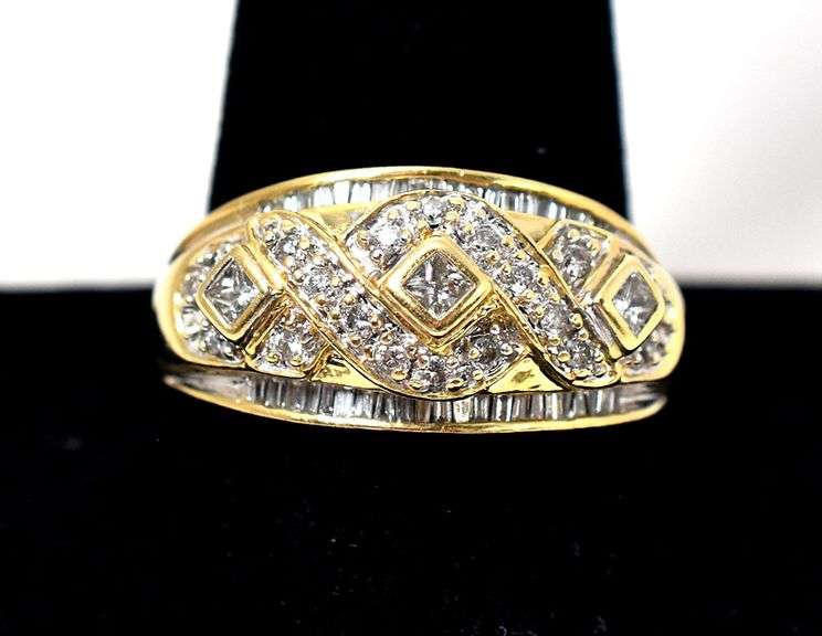 Sparkling 14K Yellow Gold Diamond Dome Ring