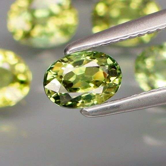 2.20 carats of yellow Australian Sapphire! Heated only!