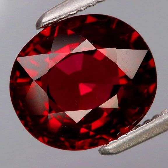 Premium VS grade 2.76ct top raspberry red Rhodolite Garnet from Tanzania!