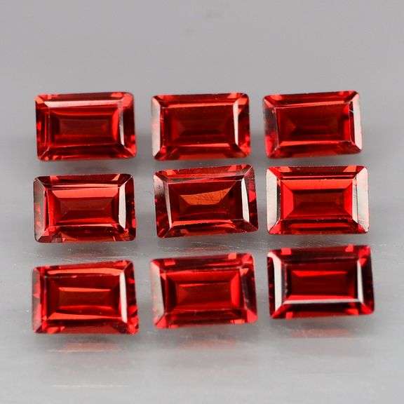 This is premium natural color! 7.74ct cherry red Garnet set!