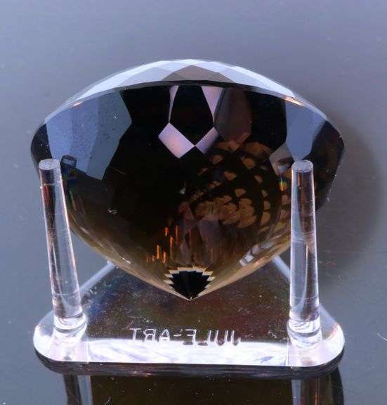 It's a big boy! 206.97 top color Smoky Quartz!