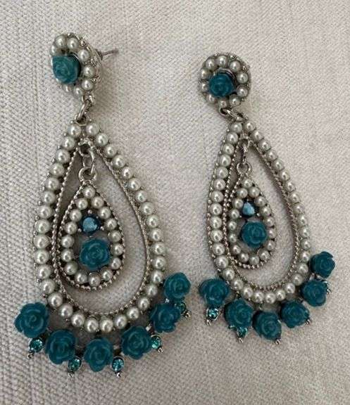 Stylish  Fashion  Design Earrings