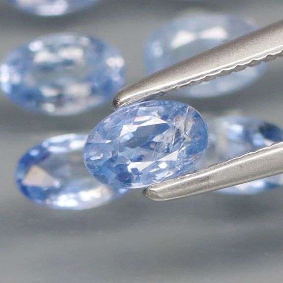 Pale cornflower blue! 4.18ct set of UNTREATED Ceylon Sapphires!