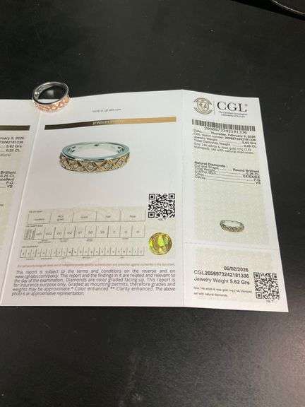 CERTIFIED BRAND NEW WHITE AND ROSE GOLD DIAMOND BAND / RING