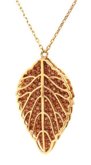 Inticate 18K YG Leaf Pendant on Necklace