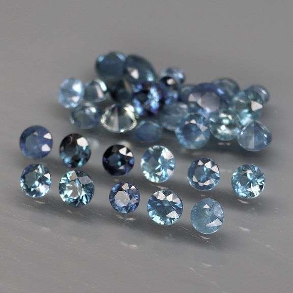 Collectors 2.87ct washed denim blue Sapphire set