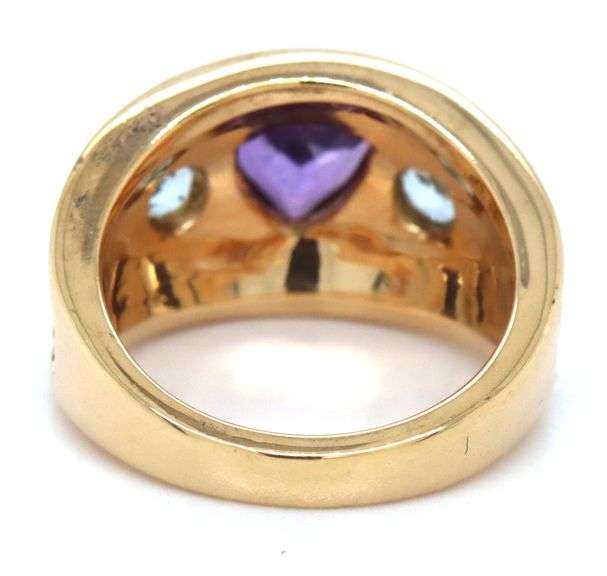 18kt Yellow gold bezel set Trillion amethyst, round aquamarine rope style Etruscan ring