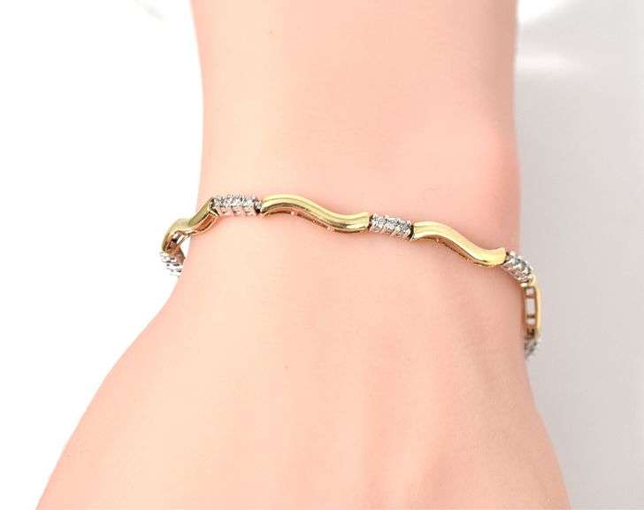Sparkling 14K Yellow Gold Diamond Bracelet