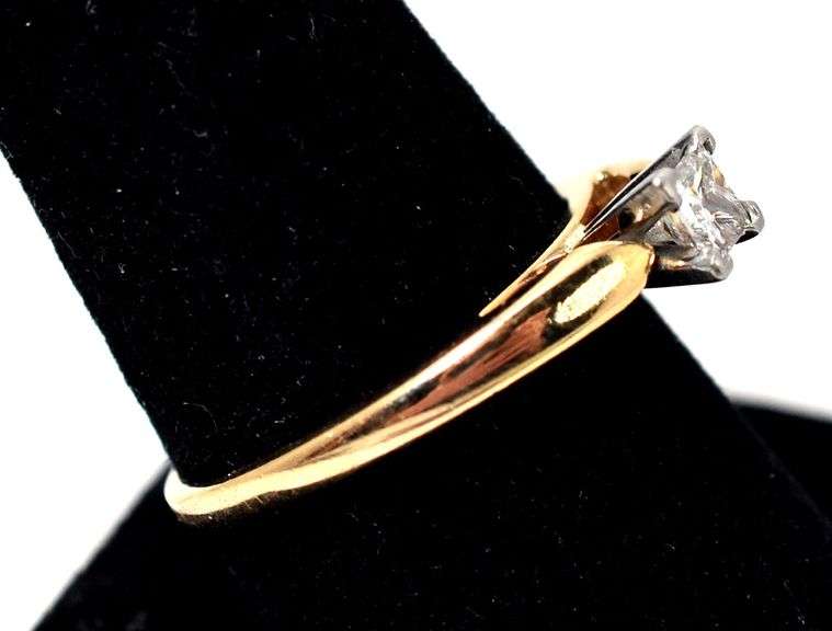 Dazzling 14K Yellow Gold Approx. 0.42CTW Solitaire Diamond Ring